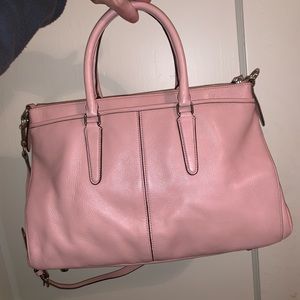 Coach medium sized crossbody purse